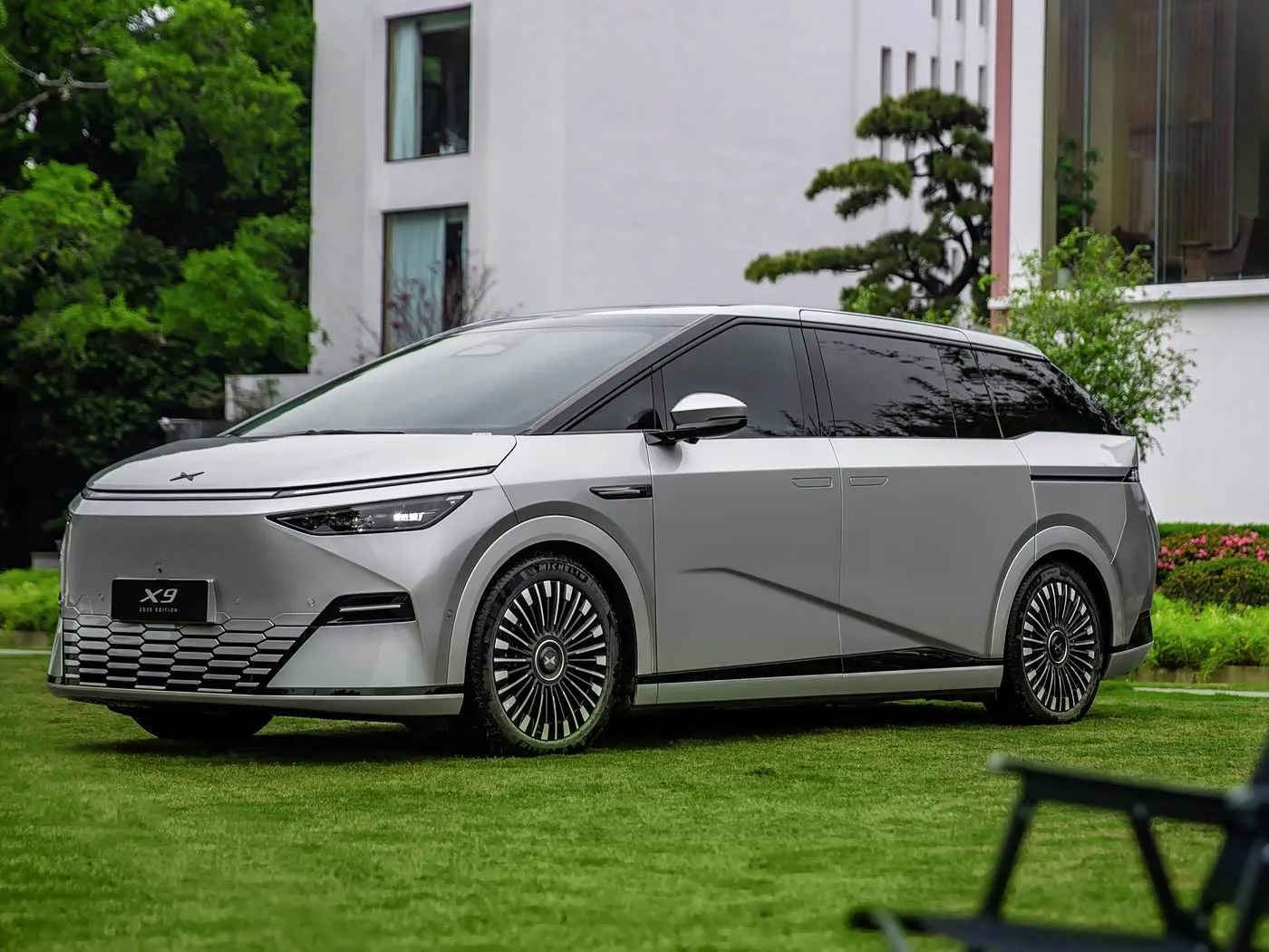 Xpeng X9 לטווח ארוך MPV SUV היגוי שמאלי חשמלי טהור מחיר תחרותי רכב אנרגיה חדש