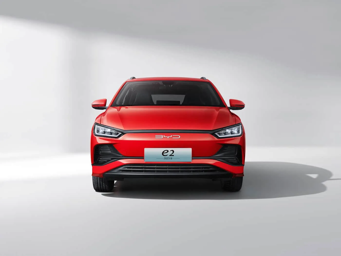 BYD E2 יוקרה חשמלי EV סדאן SUV האצ'בק מכונית הגה שמאלית עם מנוע סוללת ליתיום רכב האנרגיה החדש של סין