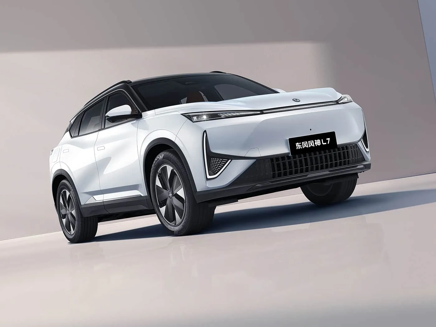Dongfeng Aeolus L7: EV/PHEV SUV 5 מושבים פרימיום נגיעות עור מושבי טווח ארוך רכב אנרגיה חדש