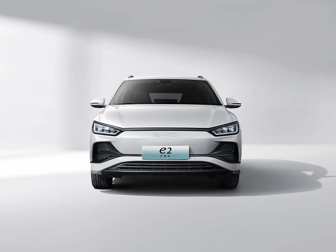 BYD E2 יוקרה חשמלי EV סדאן SUV האצ'בק מכונית הגה שמאלית עם מנוע סוללת ליתיום רכב האנרגיה החדש של סין