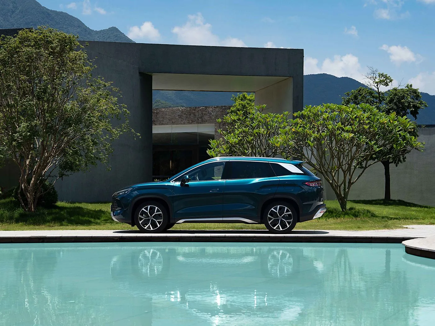 BYD Song L DM-i קומפקטי PHEV SUV ארוך טווח, רכב אנרגיה חדש במהירות גבוהה DiPilot 2.0 מושבים מחוממים מצלמה פנורמית 360°