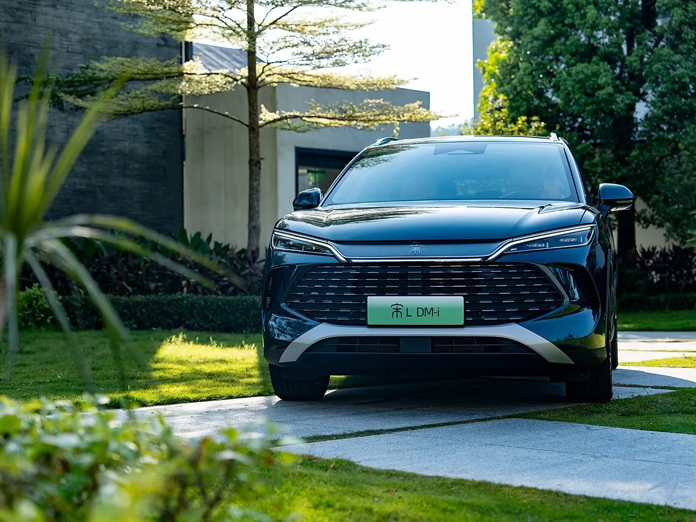 BYD Song L DM-i קומפקטי PHEV SUV ארוך טווח, רכב אנרגיה חדש במהירות גבוהה DiPilot 2.0 מושבים מחוממים מצלמה פנורמית 360°