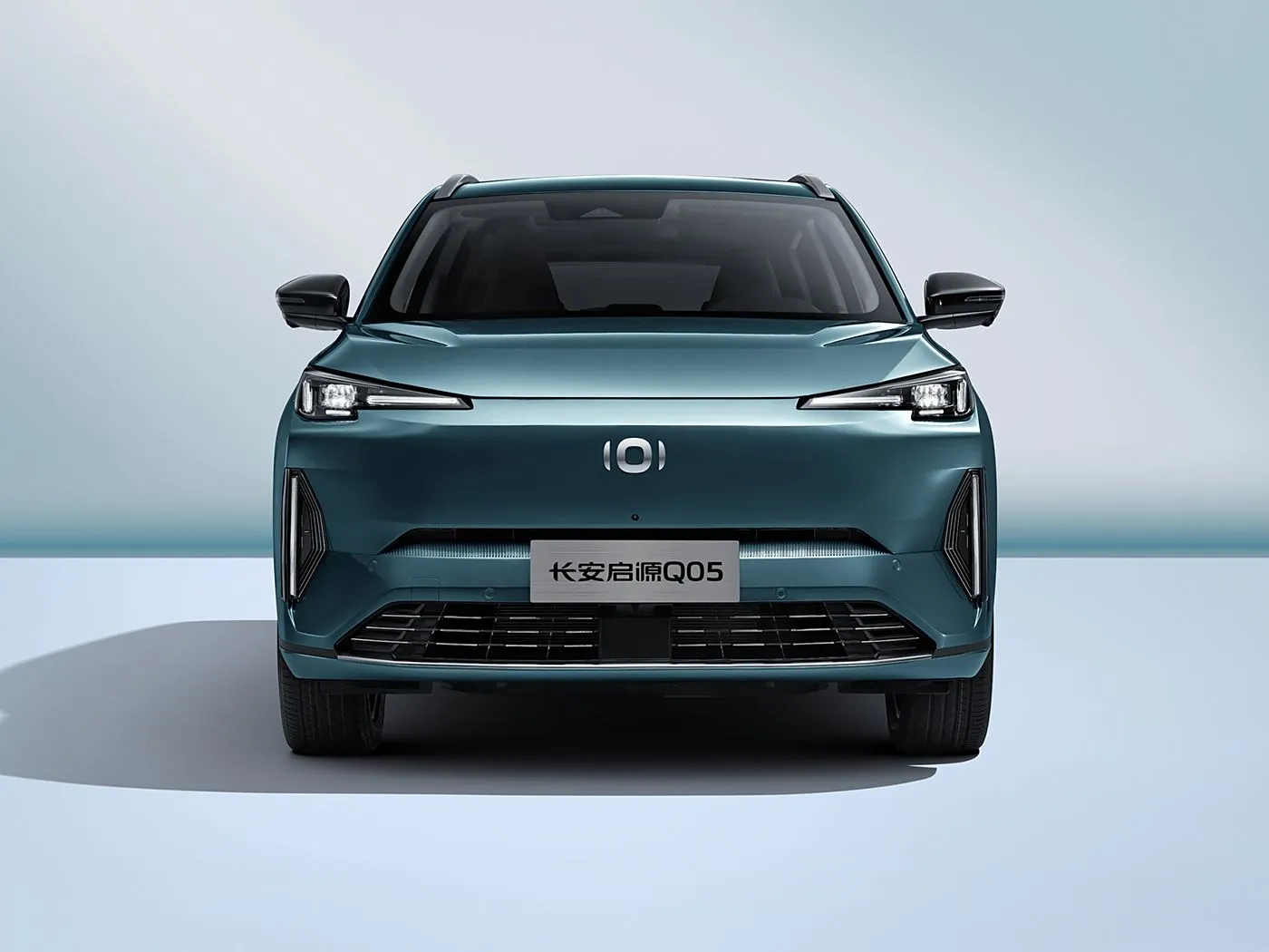 Changan NEVO Q05 רכב שטח חשמלי היברידי ארוך טווח תיבת הילוכים אוטומטית 5 דלתות 5 מושבים עור פנים שמאל