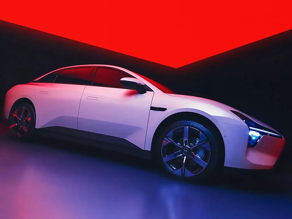 Xiaopeng 2025 Mona M03 סדאן חשמלית לטווח ארוך 515 ק"מ חדש לרכב SUV & Hatchback EV סוללת ליתיום