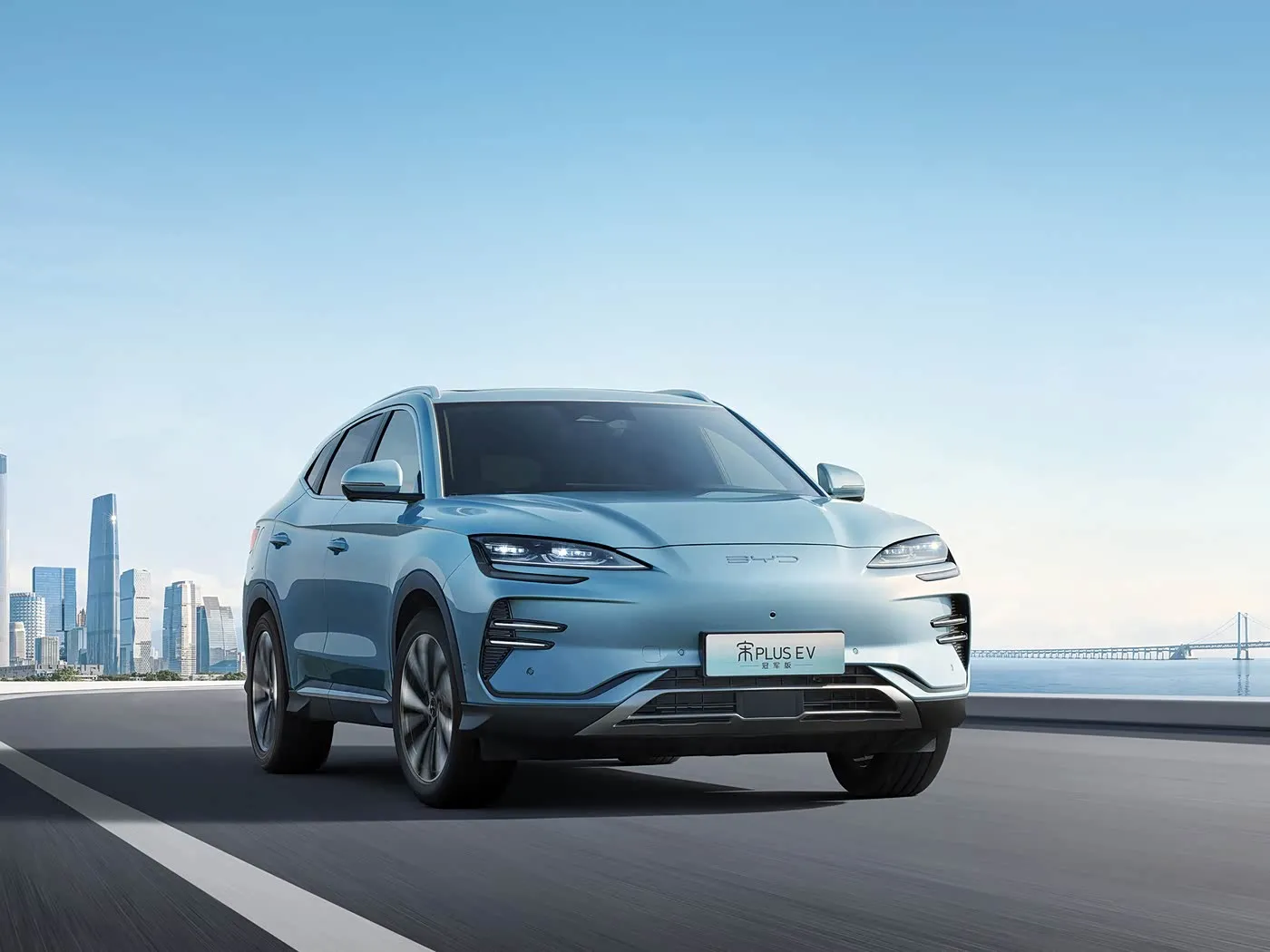 BYD Song Plus רכב שטח אוטומטי AWD עם מצלמה אחורית מושבי עור דלק היברידי הגה שמאלי