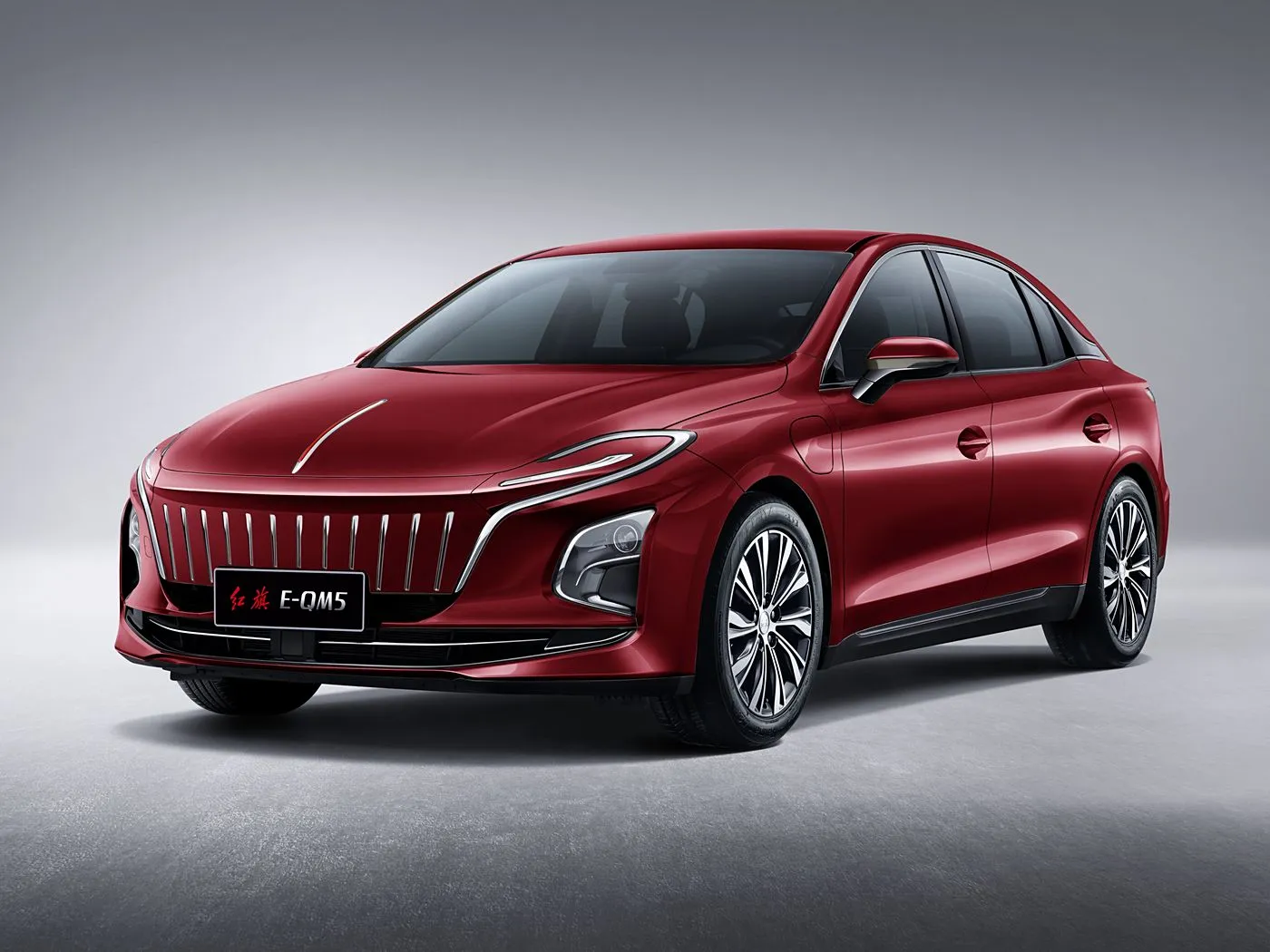 Hongqi E-QM5 מרווח EV סדאן ארוך בסיס גלגלים לטווח ארוך Pure Electric רכב אנרגיה חדש