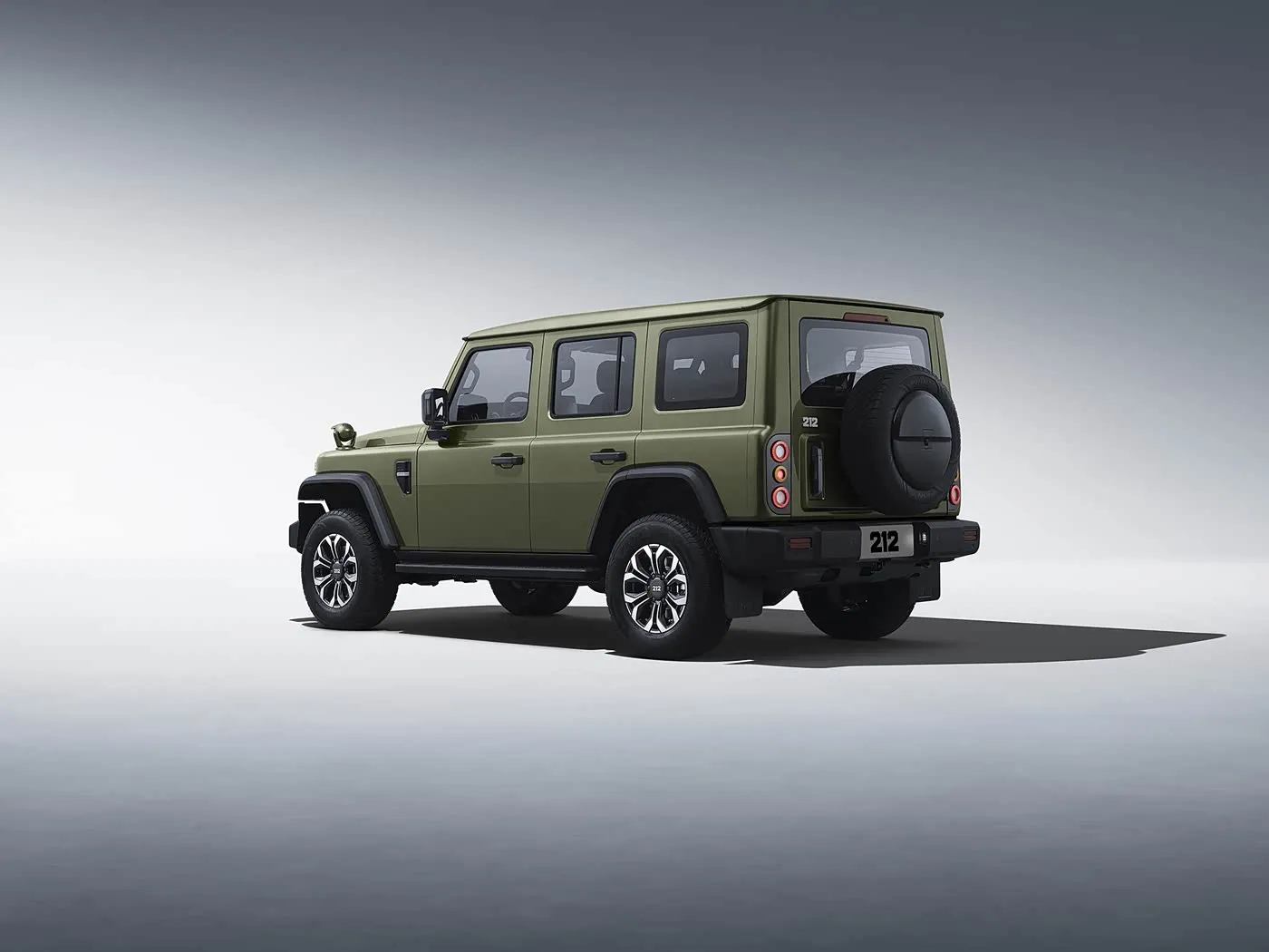 2025 BAIC 212 T01 SUV קומפקטי 4WD קשוח בנזין/דיזל 8AT & עור פנים הגה מחומם עור בסיס גלגלים ארוך