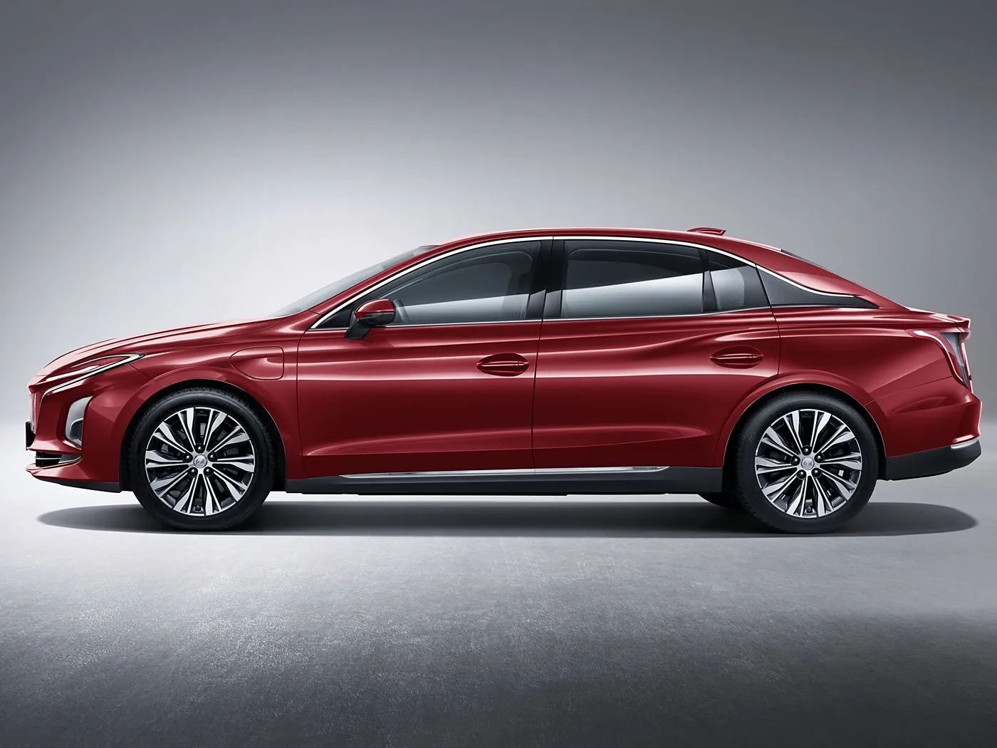 Hongqi E-QM5 מרווח EV סדאן ארוך בסיס גלגלים לטווח ארוך Pure Electric רכב אנרגיה חדש