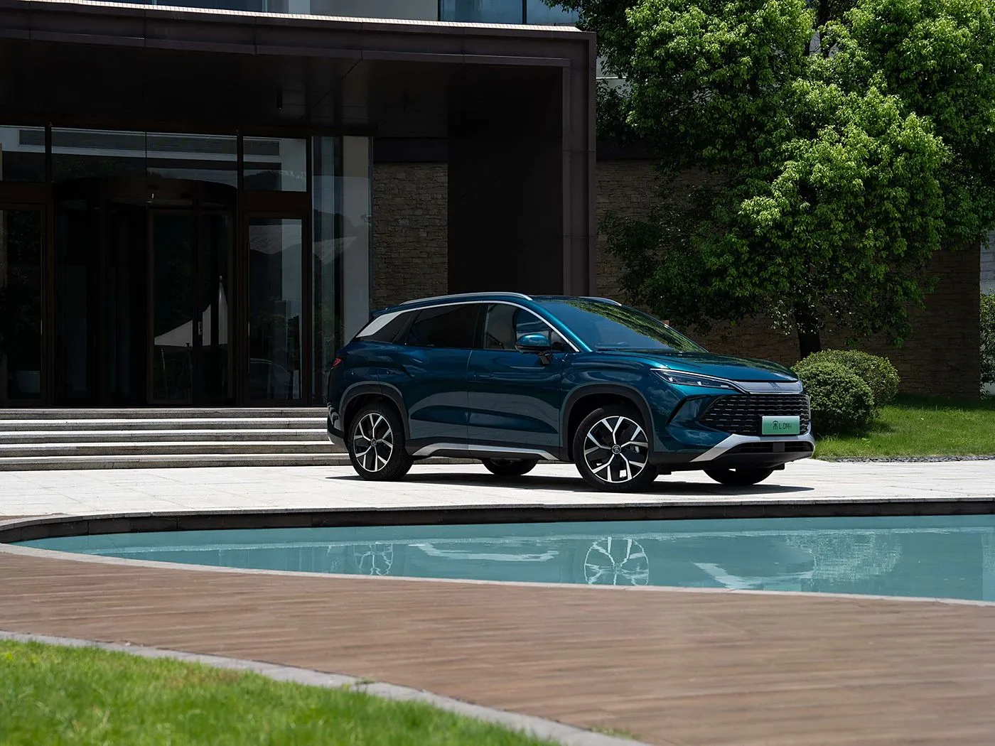 BYD Song L DM-i קומפקטי PHEV SUV ארוך טווח, רכב אנרגיה חדש במהירות גבוהה DiPilot 2.0 מושבים מחוממים מצלמה פנורמית 360°