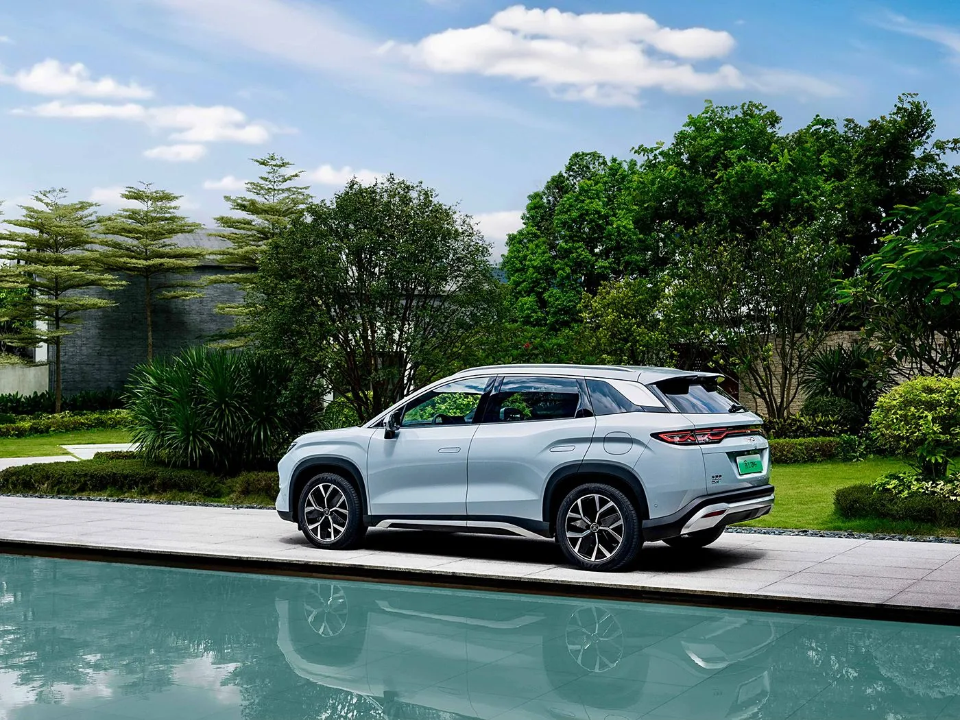 BYD Song L DM-i קומפקטי PHEV SUV ארוך טווח, רכב אנרגיה חדש במהירות גבוהה DiPilot 2.0 מושבים מחוממים מצלמה פנורמית 360°