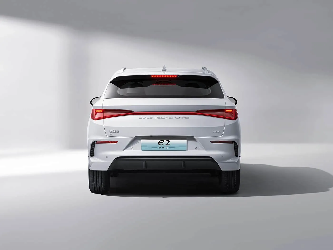 BYD E2 יוקרה חשמלי EV סדאן SUV האצ'בק מכונית הגה שמאלית עם מנוע סוללת ליתיום רכב האנרגיה החדש של סין