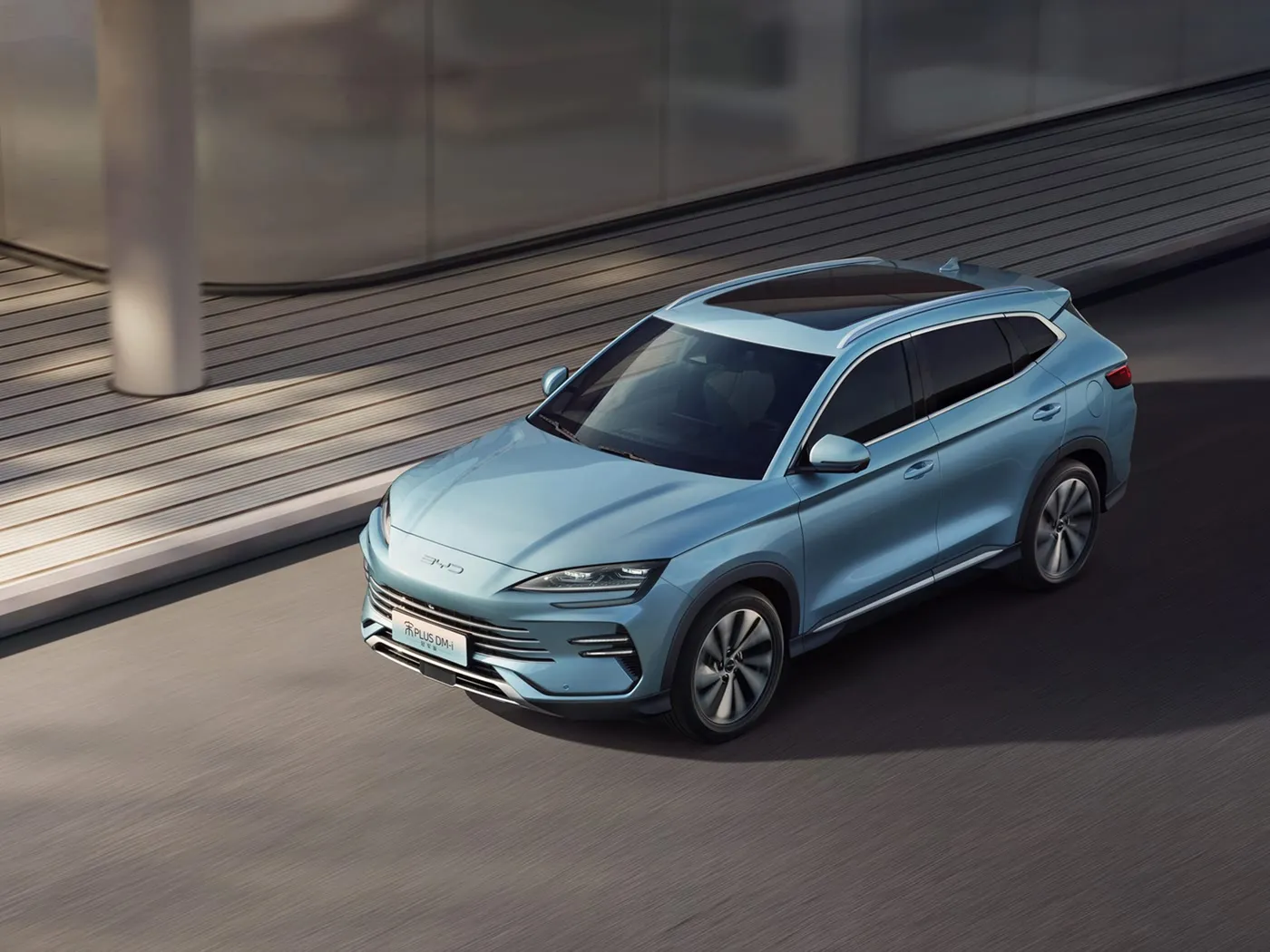 BYD Song Plus רכב שטח אוטומטי AWD עם מצלמה אחורית מושבי עור דלק היברידי הגה שמאלי